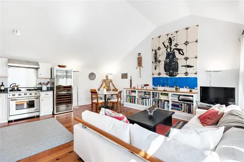 19 Taylor's Lane S Little Compton RI 02837