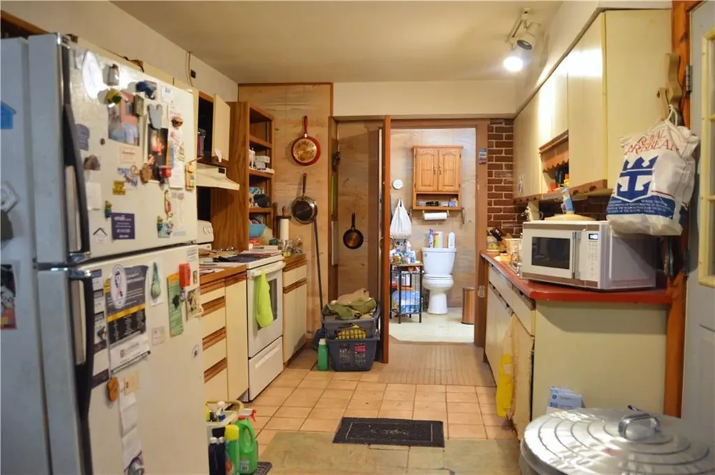 11 Buckeye Brook Road Charlestown RI 02813