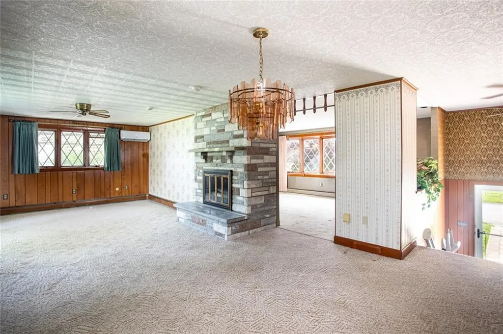 74 Kenyon Road Tiverton RI 02878