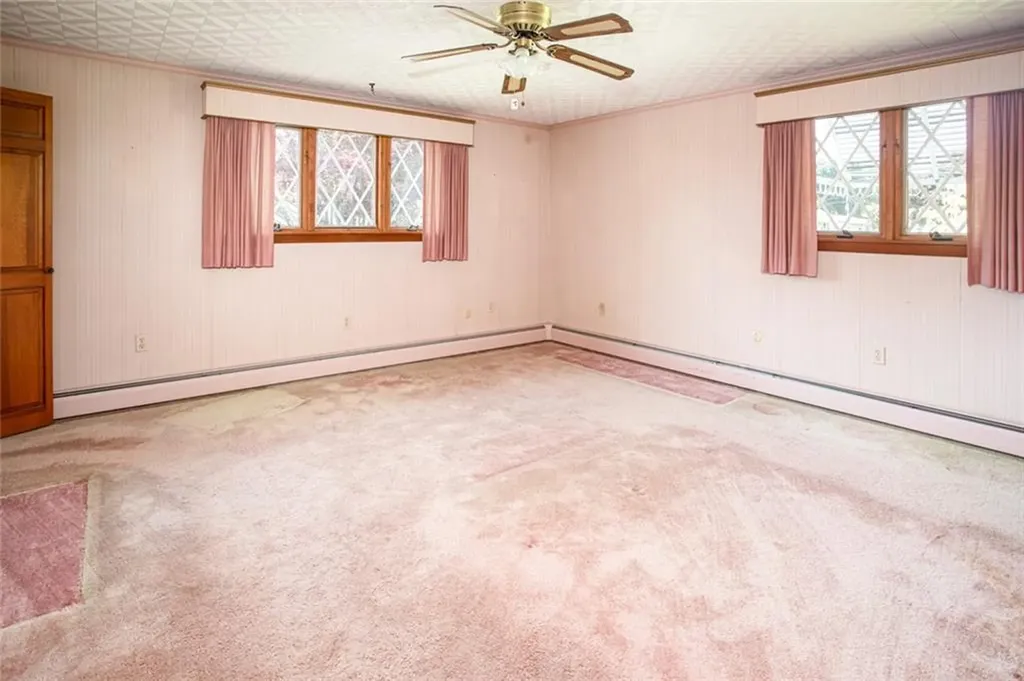 74 Kenyon Road Tiverton RI 02878