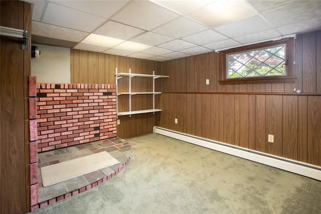 74 Kenyon Road Tiverton RI 02878