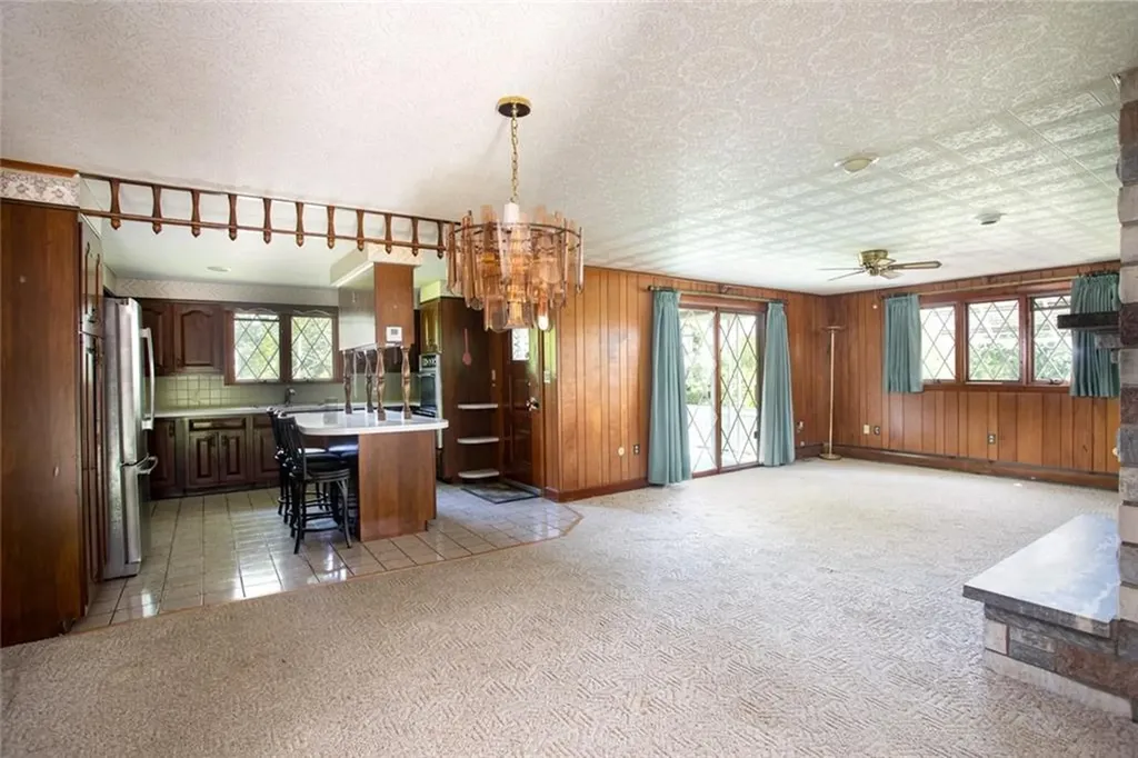 74 Kenyon Road Tiverton RI 02878