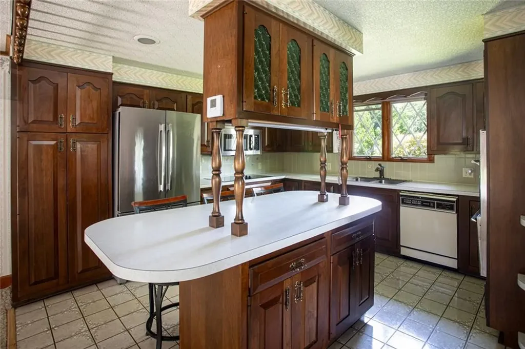 74 Kenyon Road Tiverton RI 02878