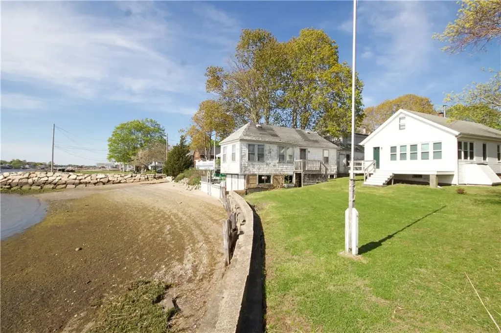 66 Rear Beach Street Warren RI 02885