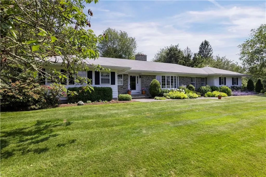 38 Setting Sun Drive Westerly RI 02891