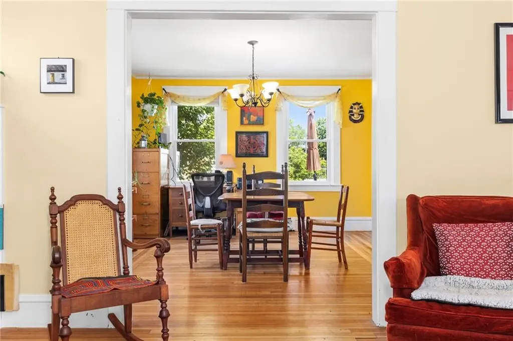 161 Ferncrest Avenue Cranston RI 02905