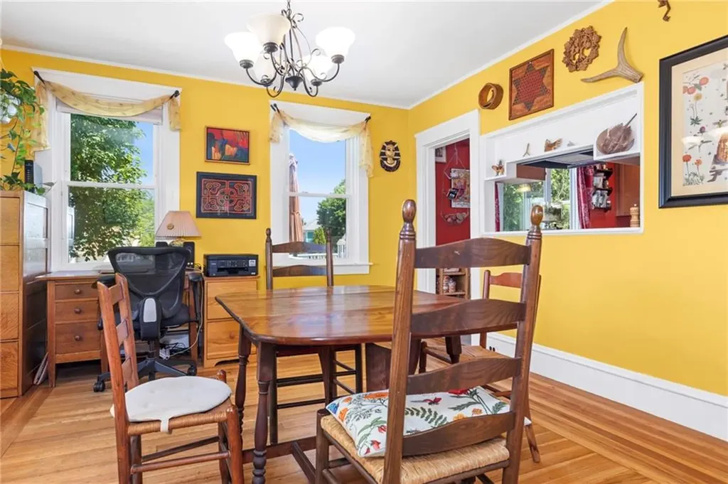 161 Ferncrest Avenue Cranston RI 02905