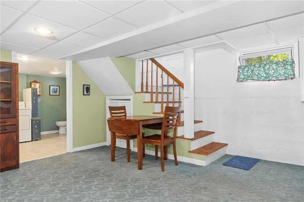 161 Ferncrest Avenue Cranston RI 02905