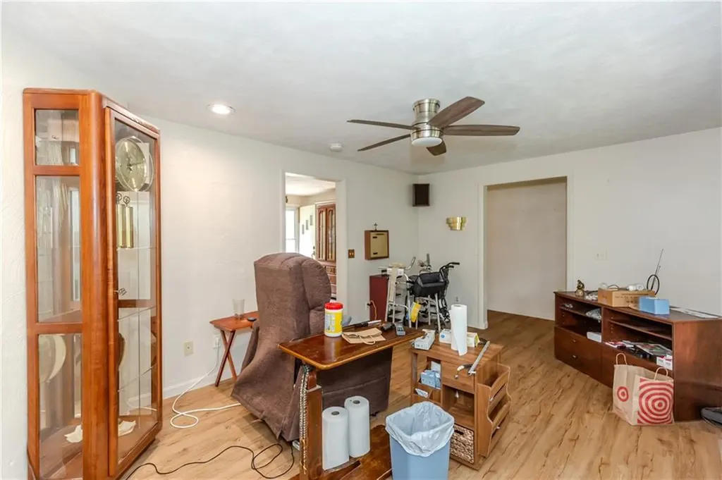 10 Lantern Road Smithfield RI 02917