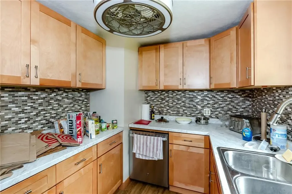 10 Lantern Road Smithfield RI 02917