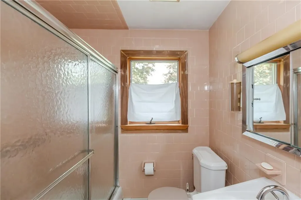 10 Lantern Road Smithfield RI 02917