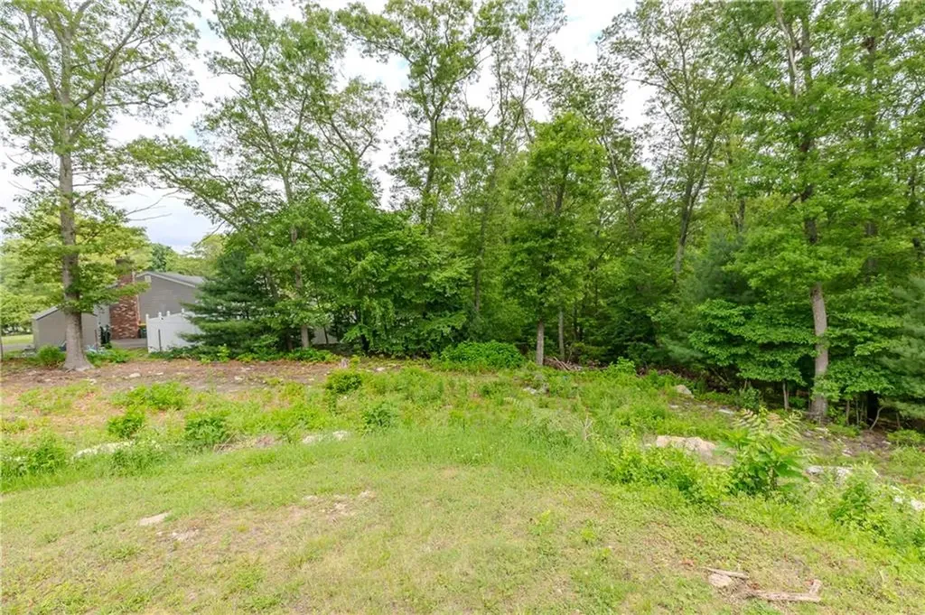 10 Lantern Road Smithfield RI 02917