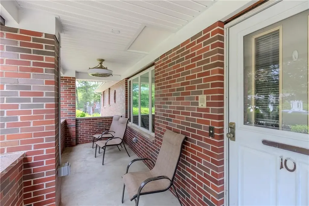 10 Lantern Road Smithfield RI 02917