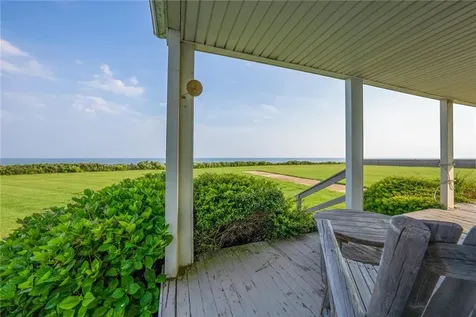 2 Green Hill Avenue South Kingstown RI 02879