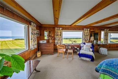 2 Green Hill Avenue South Kingstown RI 02879