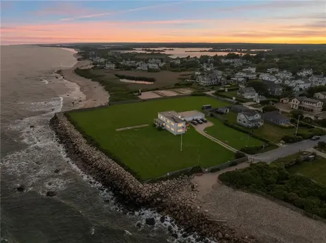 2 Green Hill Avenue South Kingstown RI 02879