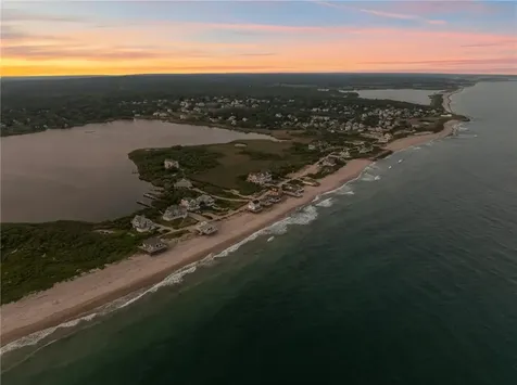 2 Green Hill Avenue South Kingstown RI 02879