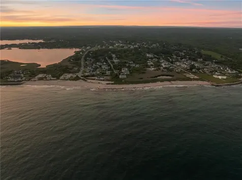 2 Green Hill Avenue South Kingstown RI 02879