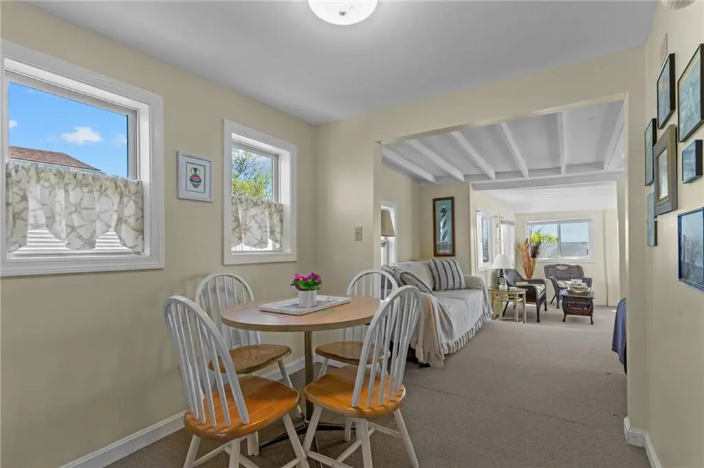 64 Burnside Avenue Narragansett RI 02882