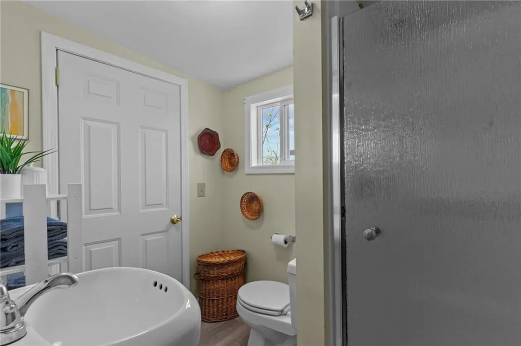 64 Burnside Avenue Narragansett RI 02882