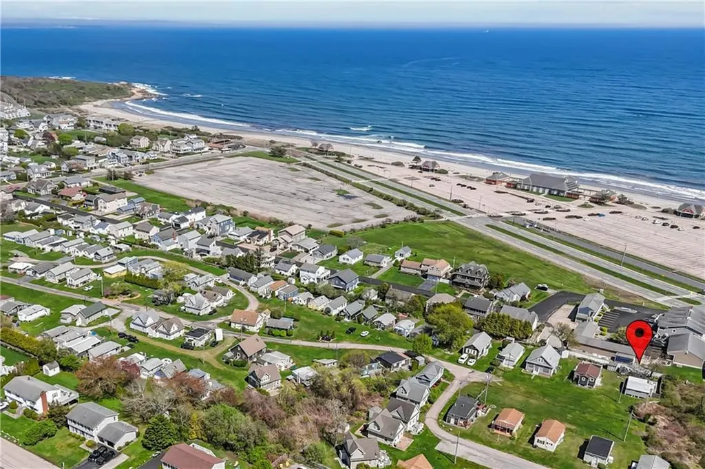 64 Burnside Avenue Narragansett RI 02882