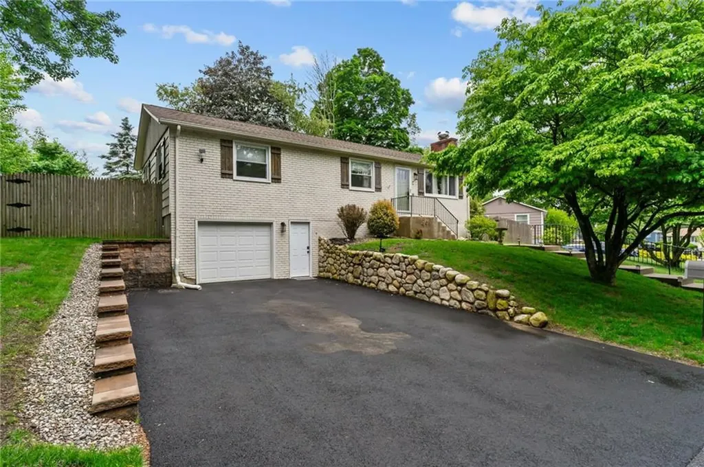 49 Deerfield Drive West Warwick RI 02893