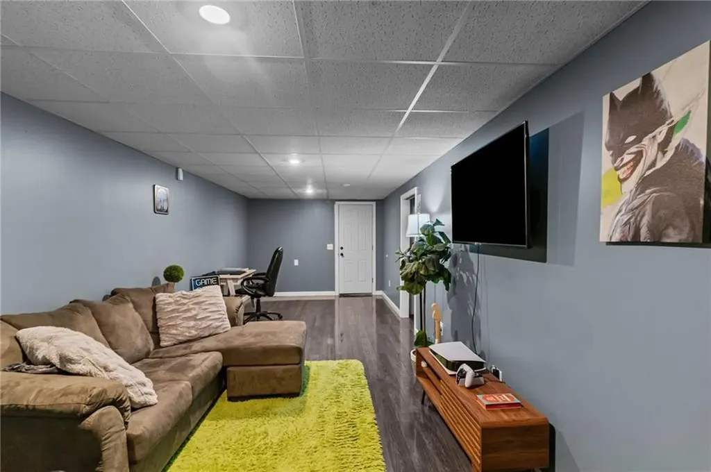 49 Deerfield Drive West Warwick RI 02893