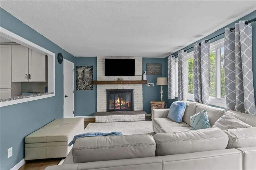 49 Deerfield Drive West Warwick RI 02893