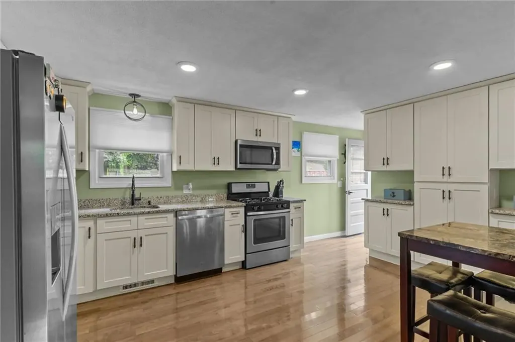 49 Deerfield Drive West Warwick RI 02893