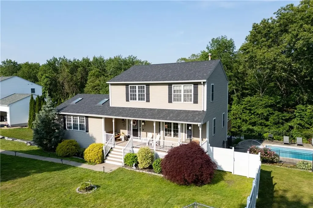 17 Gilcrest Drive West Warwick RI 02893