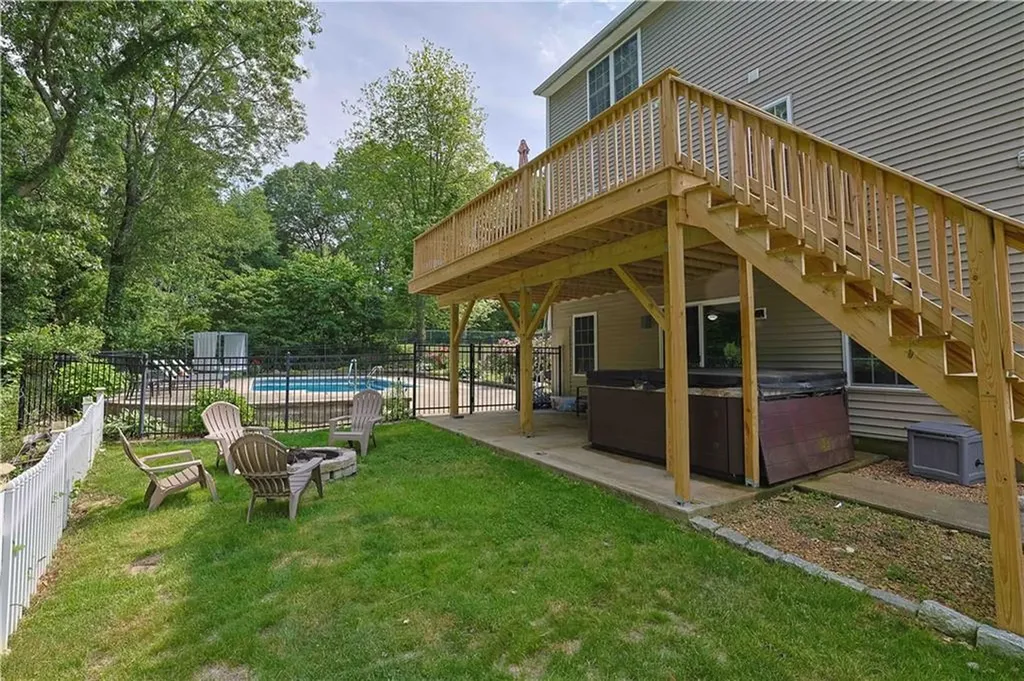 17 Gilcrest Drive West Warwick RI 02893