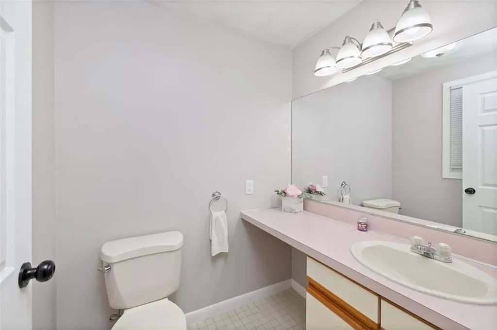 9 Daisy Court Cranston RI 02920