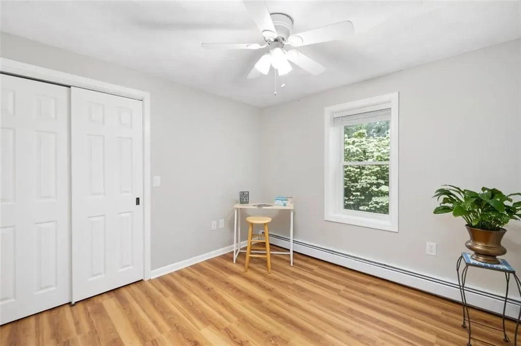 9 Daisy Court Cranston RI 02920