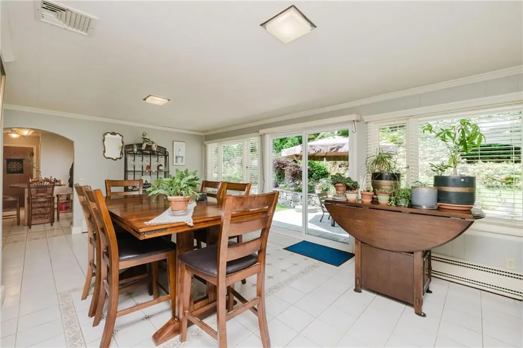 35 Williams Street Lincoln RI 02865