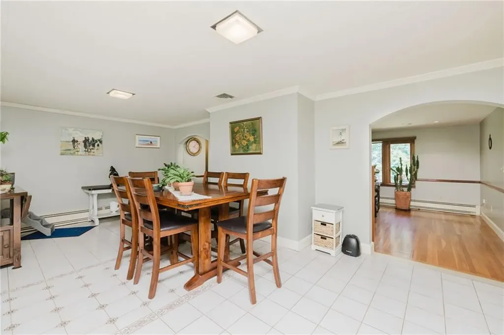 35 Williams Street Lincoln RI 02865