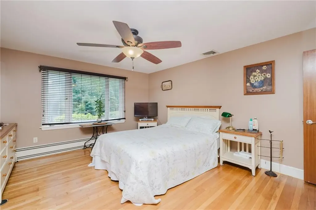 35 Williams Street Lincoln RI 02865