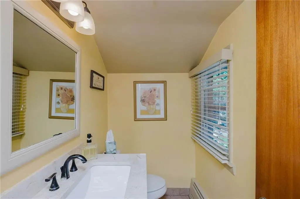 35 Williams Street Lincoln RI 02865