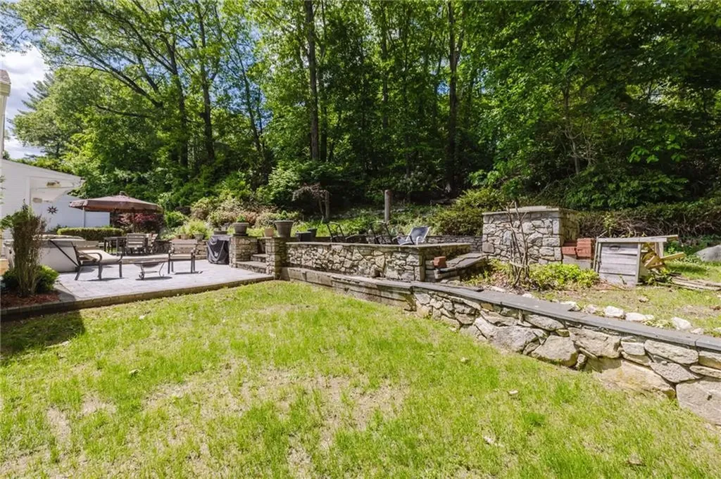 35 Williams Street Lincoln RI 02865