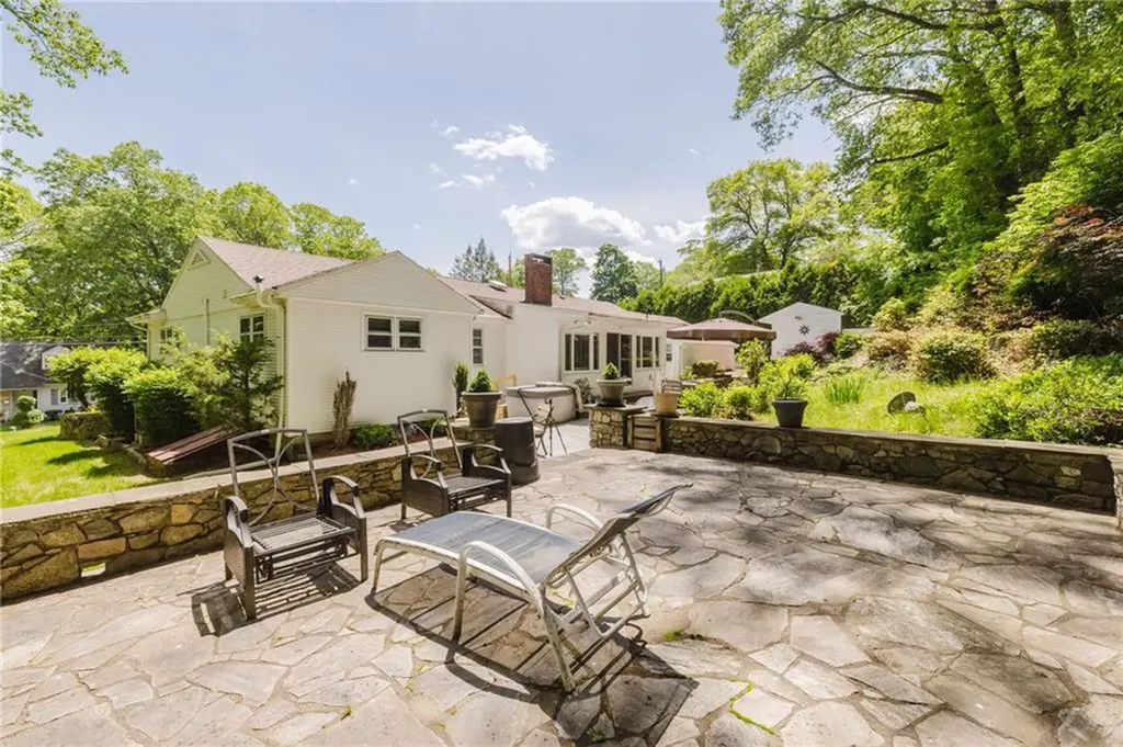 35 Williams Street Lincoln RI 02865
