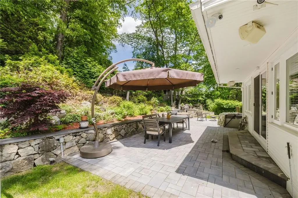 35 Williams Street Lincoln RI 02865