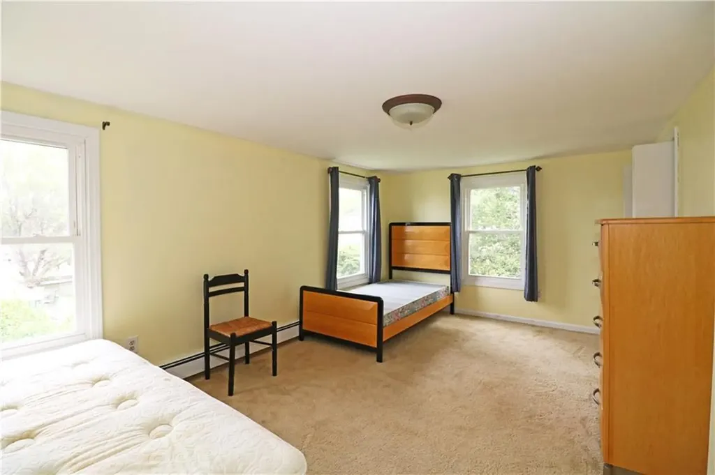 23 Sherman Lane Middletown RI 02842