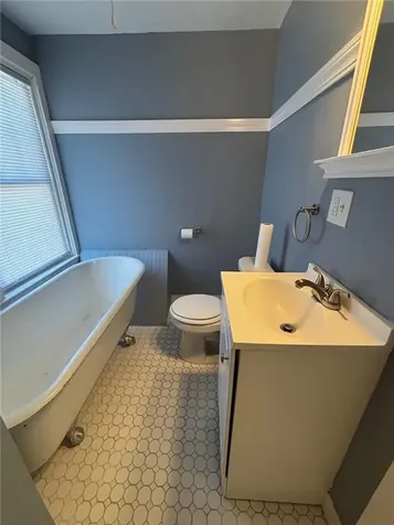 712 Hope Street Bristol RI 02809