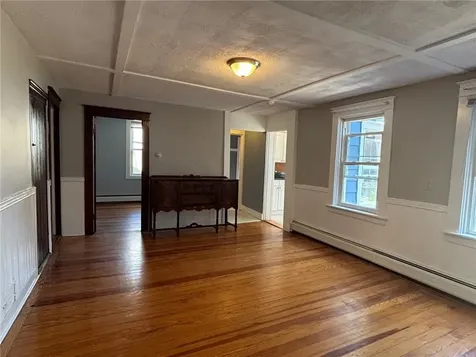 712 Hope Street Bristol RI 02809