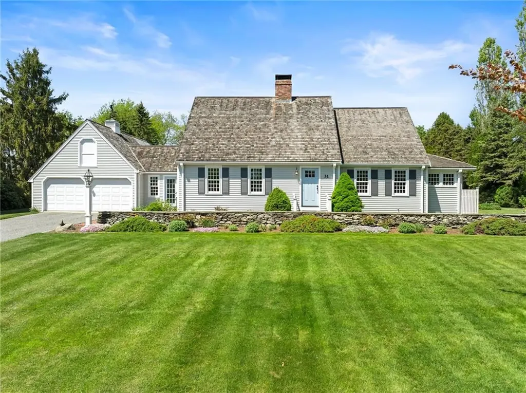 31 Peaceful Way Tiverton RI 02878