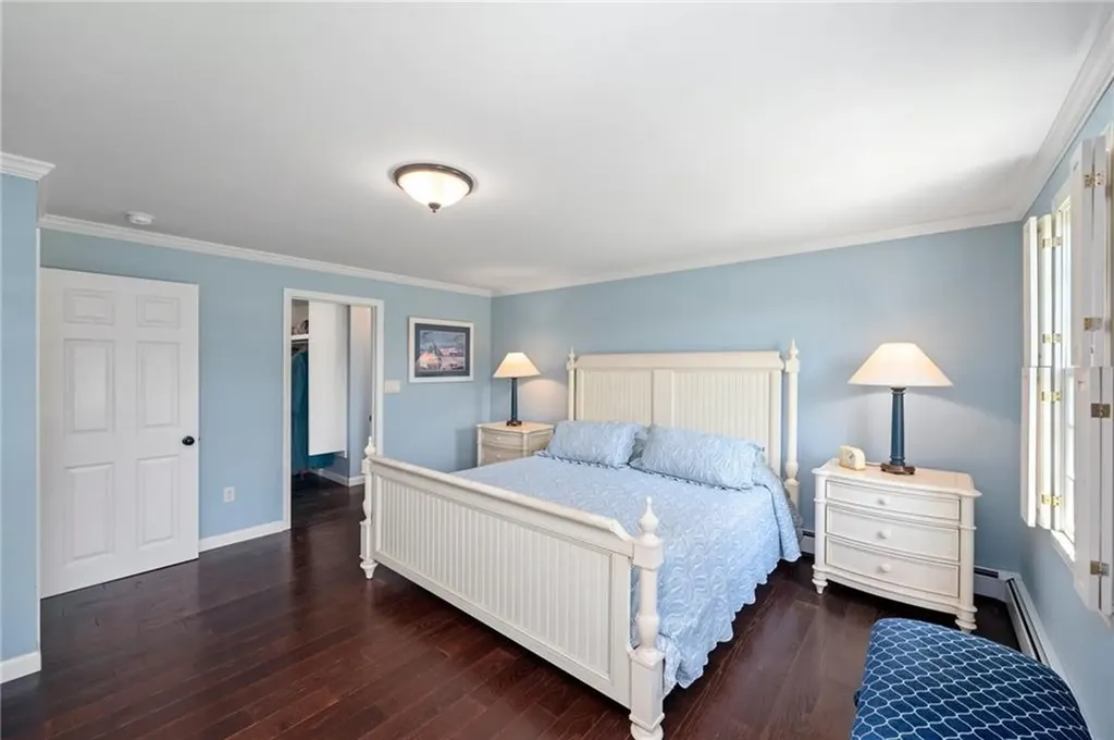 31 Peaceful Way Tiverton RI 02878