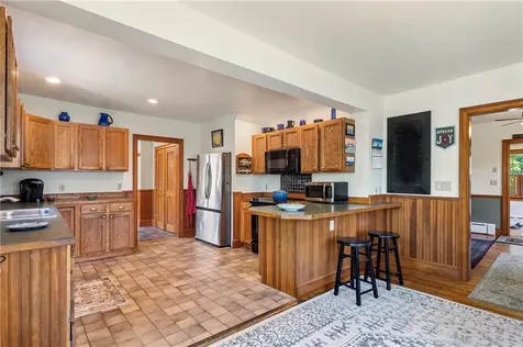 201 Paradise Avenue Middletown RI 02842