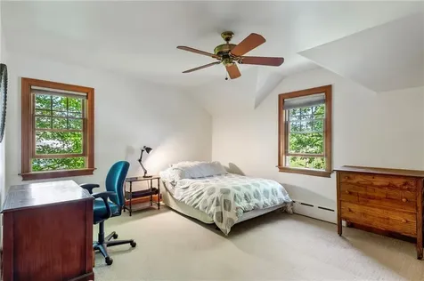 201 Paradise Avenue Middletown RI 02842