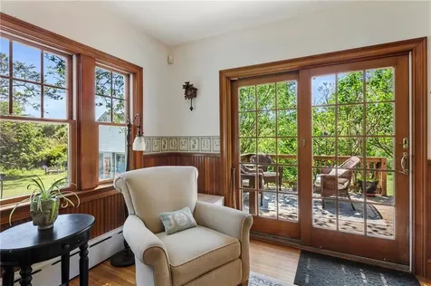 201 Paradise Avenue Middletown RI 02842