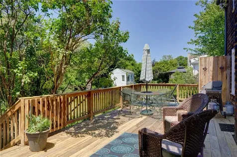 201 Paradise Avenue Middletown RI 02842