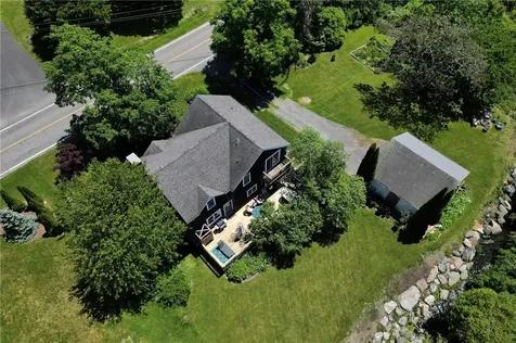 201 Paradise Avenue Middletown RI 02842